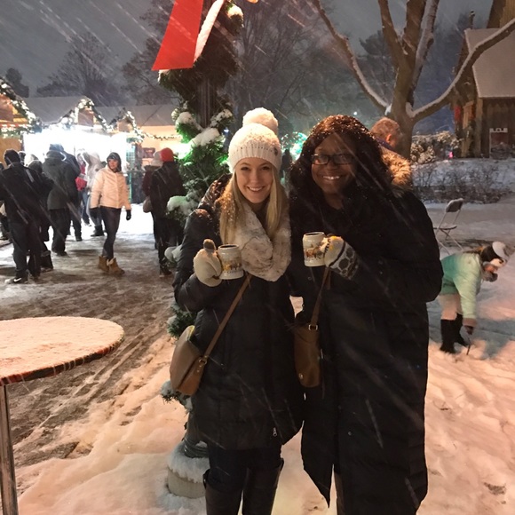 Meet your Posher, Amy - Picture 1 of 1